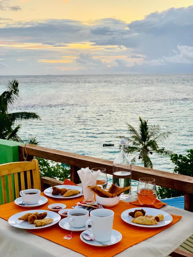 Ilaa Beach Maldives Hotel Gulhi Exterior photo